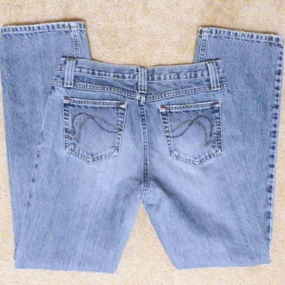 BLUE BAY LADIES JUNIOR SIZE 9 STRAIGHT LEG JEANS,  32" Waist,  31" Inseam,  9" R